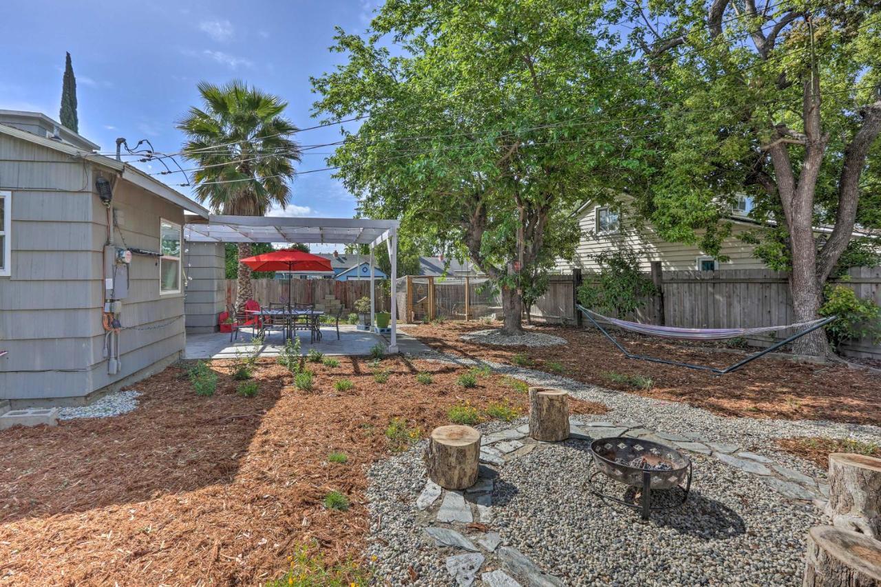 Whimsical With Garden And Patio! Sacramento